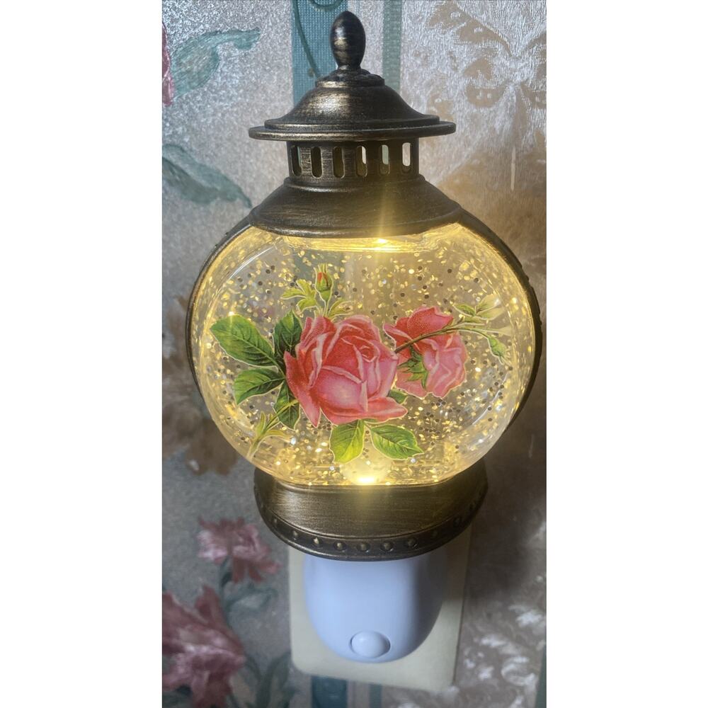 Roses Glitter Swirl Nightlight Glitterdome Snowglobe